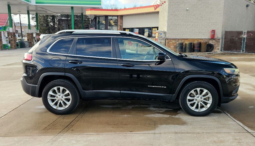 2019 Jeep Cherokee Image 4