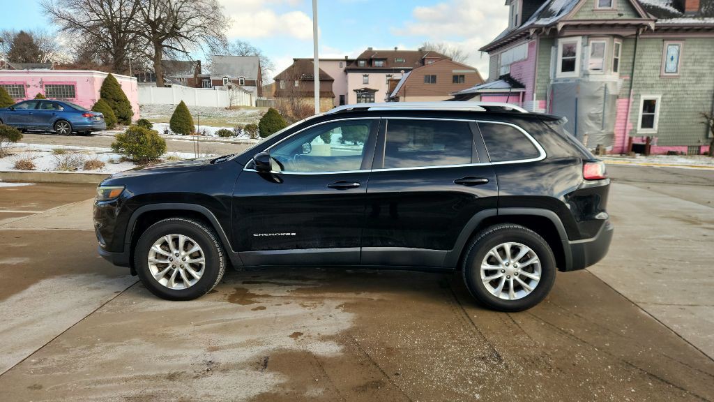 2019 Jeep Cherokee Image 8