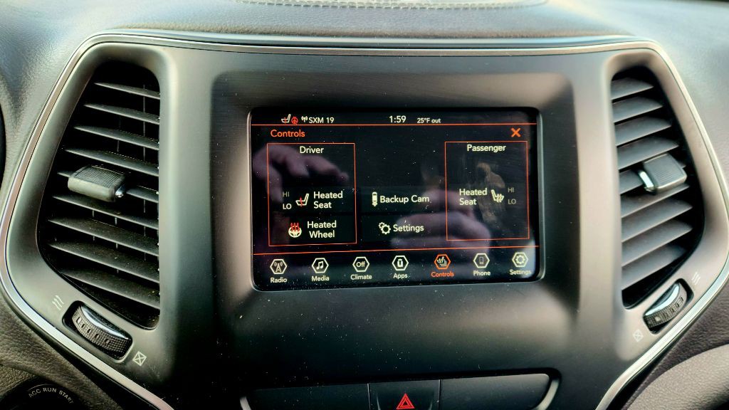 2019 Jeep Cherokee Image 17