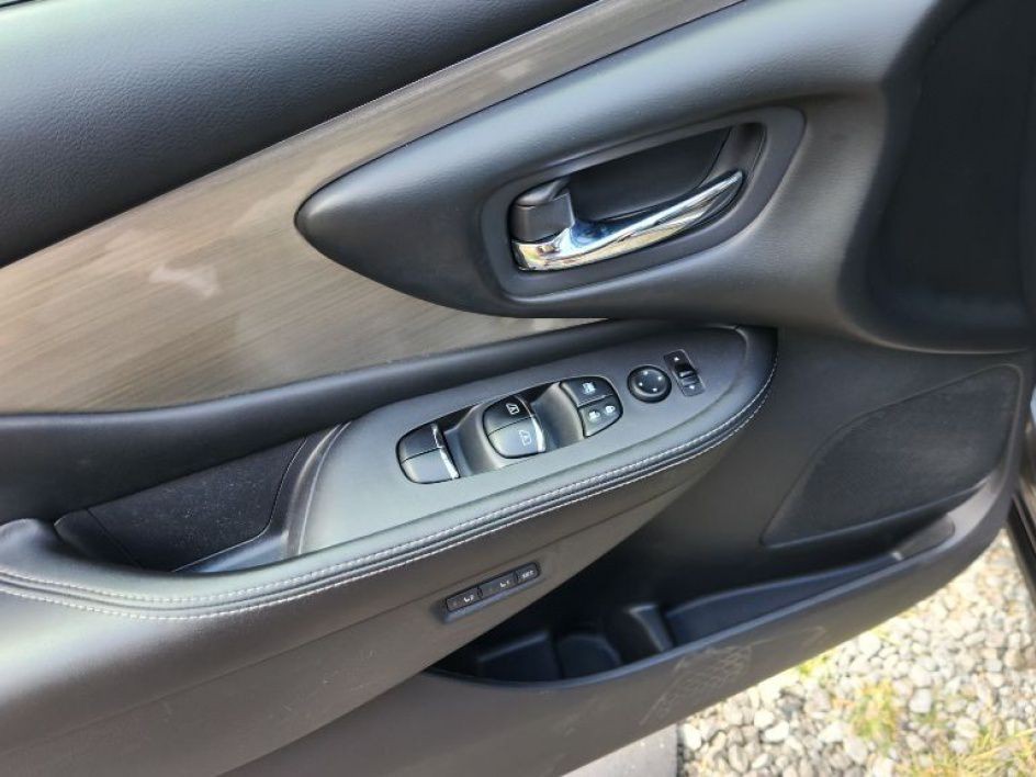 2016 Nissan Murano Image 12