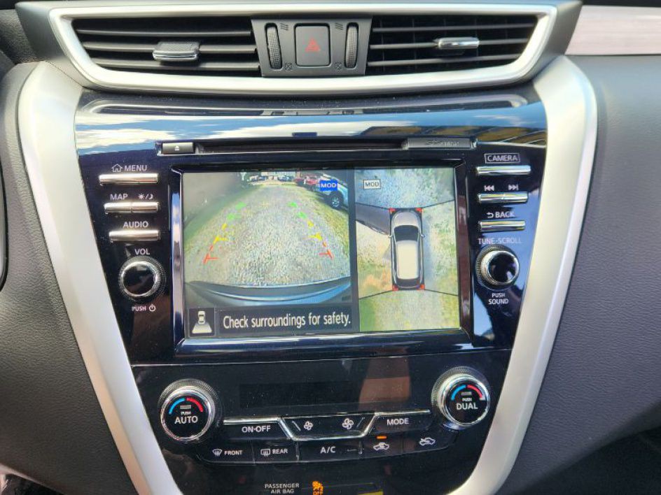 2016 Nissan Murano Image 16