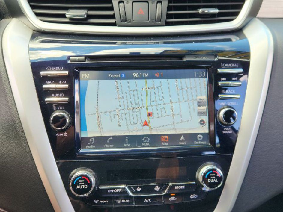 2016 Nissan Murano Image 17