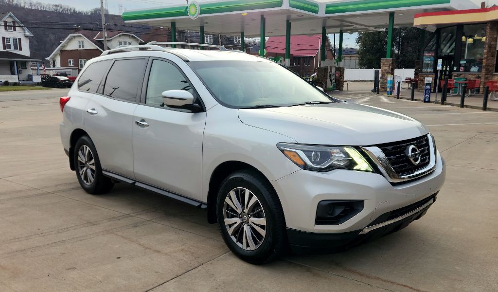 2019 Nissan Pathfinder Image 1