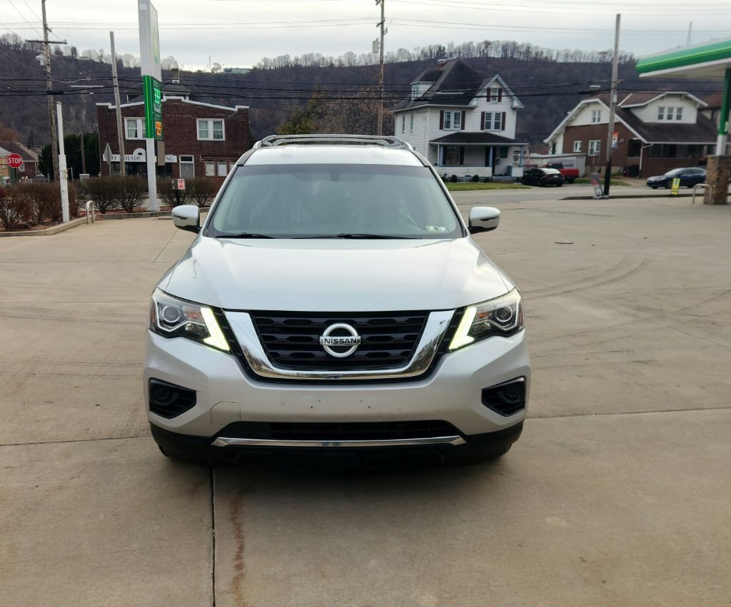 2019 Nissan Pathfinder Image 3