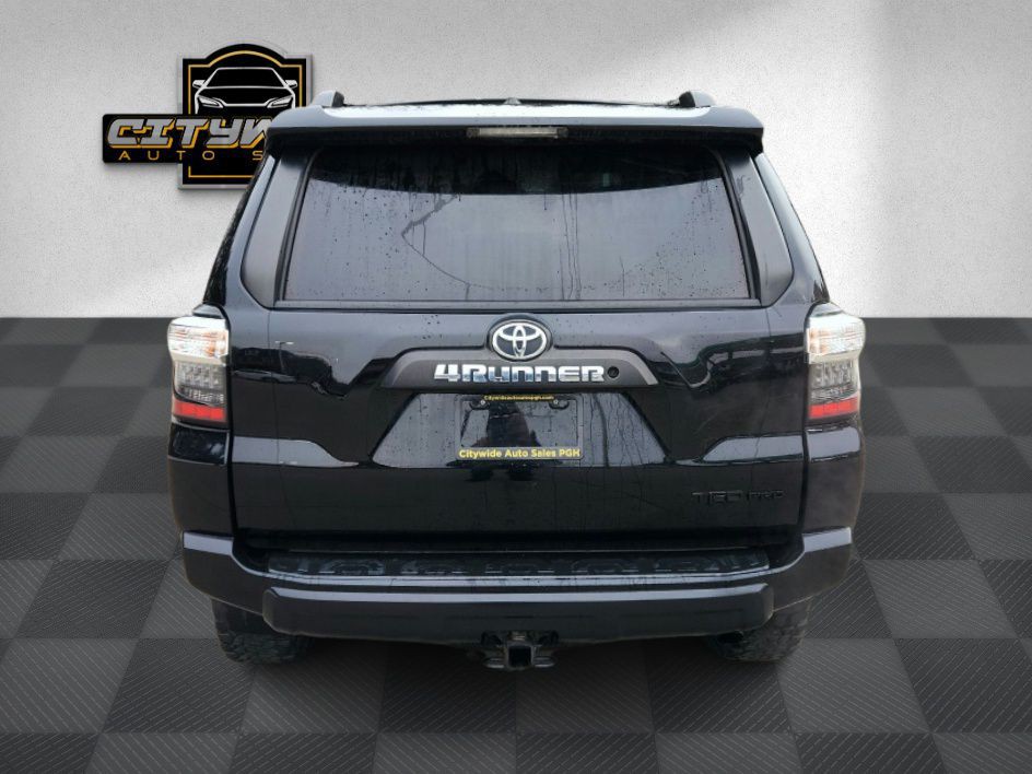 2018 Toyota 4Runner Image 6