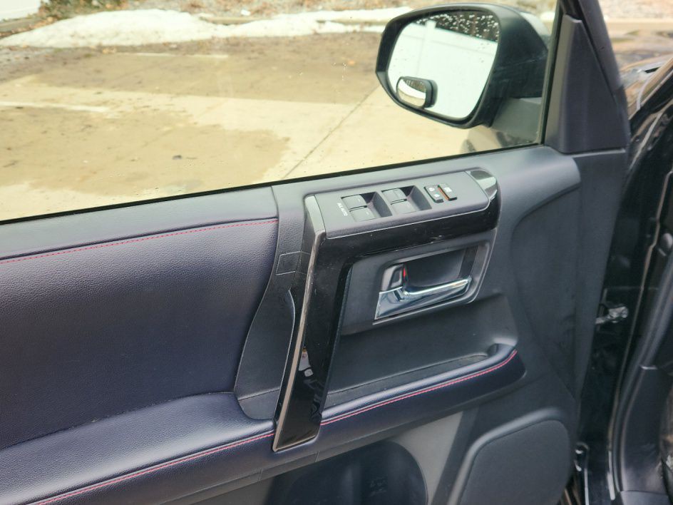 2018 Toyota 4Runner Image 12