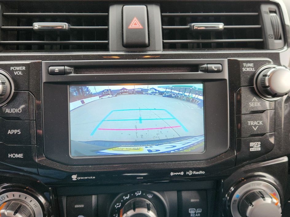 2018 Toyota 4Runner Image 18