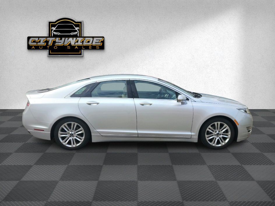 2016 Lincoln MKZ Image 4