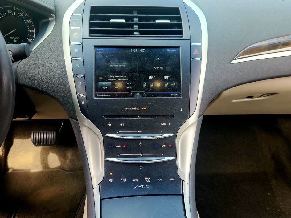 2016 Lincoln MKZ Image 14