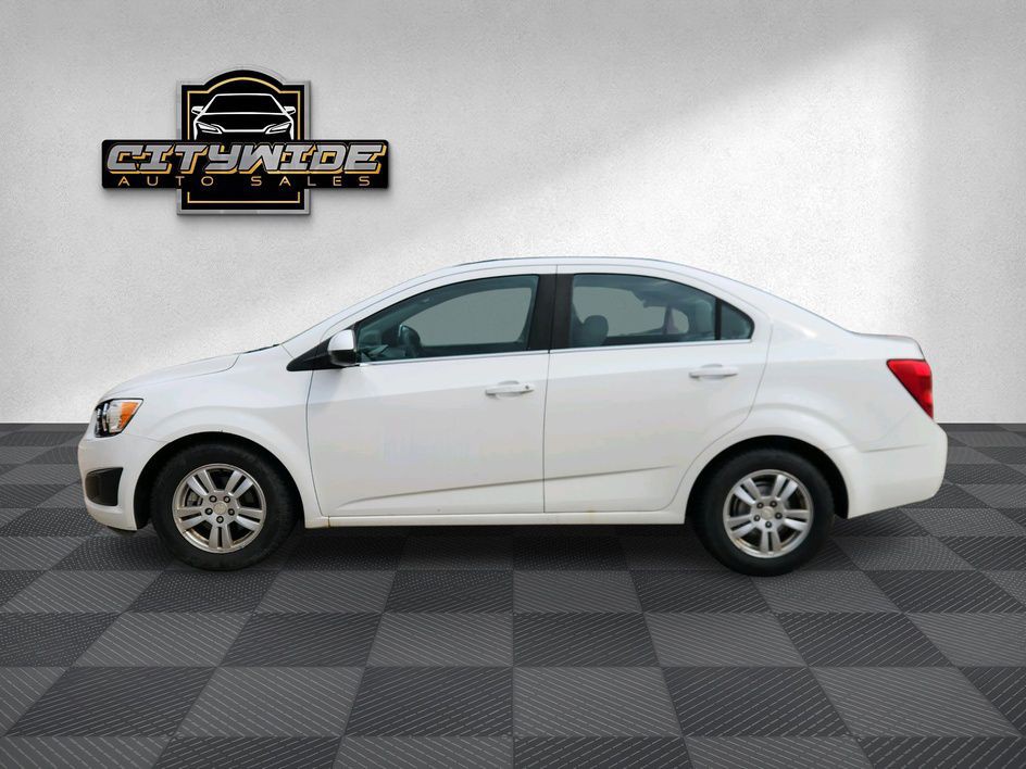 2012 Chevrolet Sonic Image 4