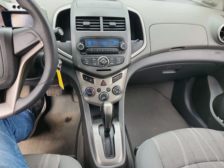 2012 Chevrolet Sonic Image 14