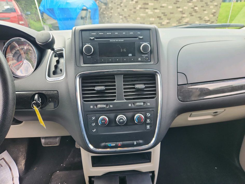 2016 Dodge Grand Caravan Image 16