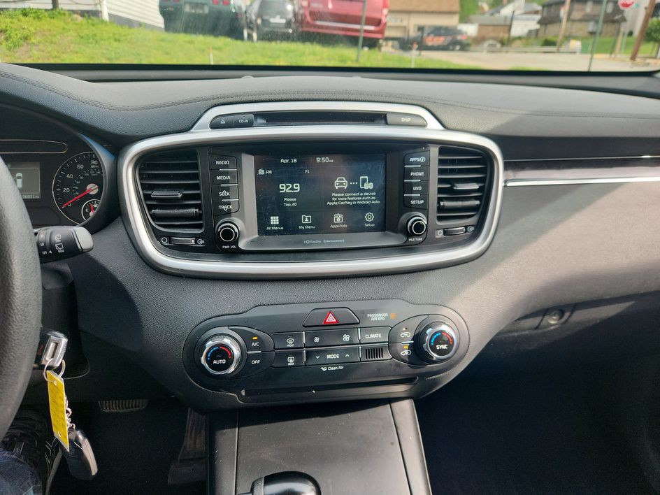 2018 Kia Sorento Image 16