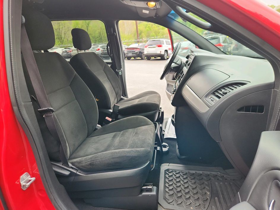 2015 Dodge Grand Caravan Image 16