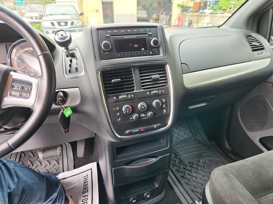 2015 Dodge Grand Caravan Image 17