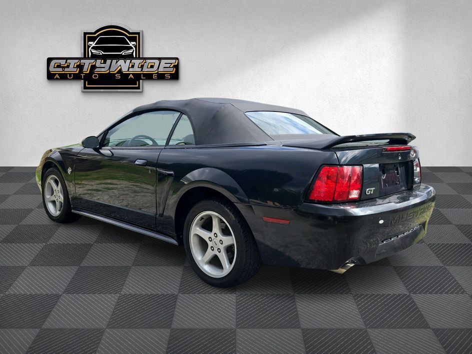 1999 Ford Mustang Image 5