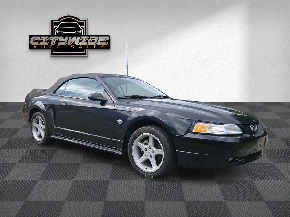 1999 Ford Mustang Image 3