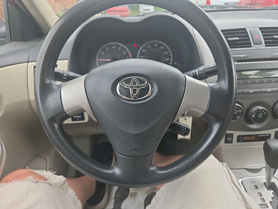2011 Toyota Corolla Image 10