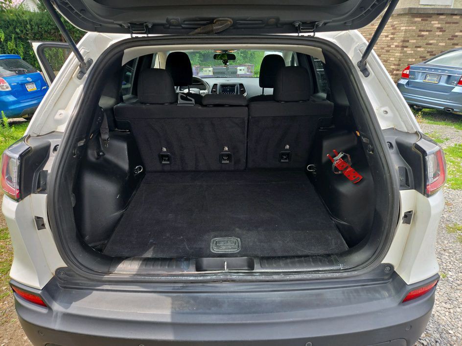 2019 Jeep Cherokee Image 10