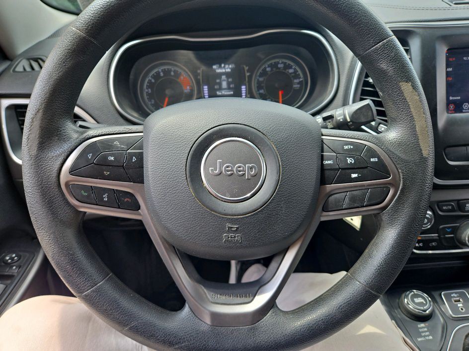 2019 Jeep Cherokee Image 17
