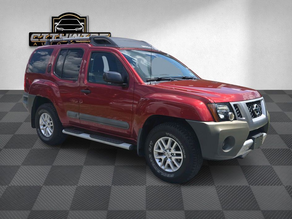 2015 Nissan Xterra Image 1