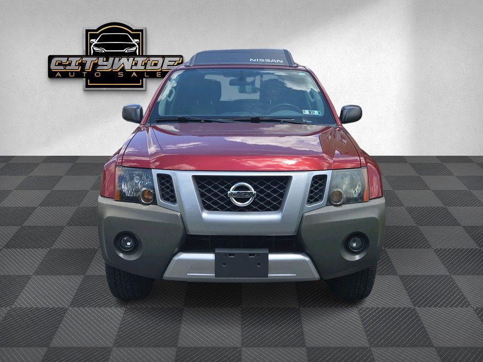 2015 Nissan Xterra Image 2