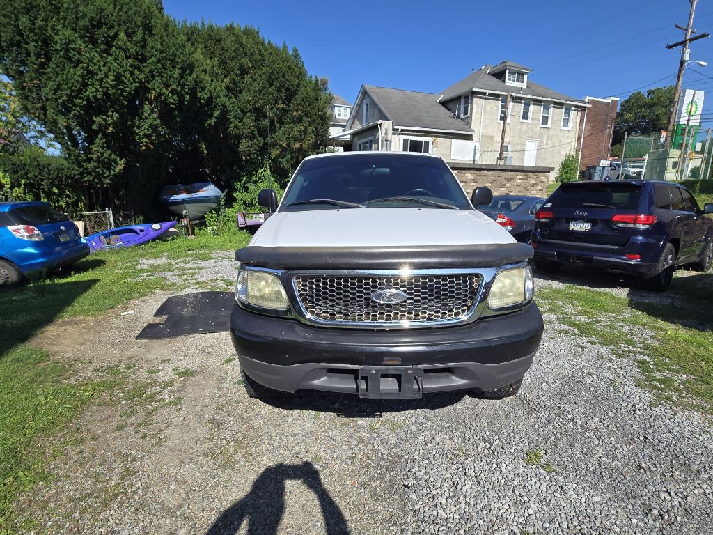 2002 Ford F-150 Image 2