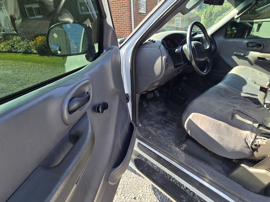 2002 Ford F-150 Image 9
