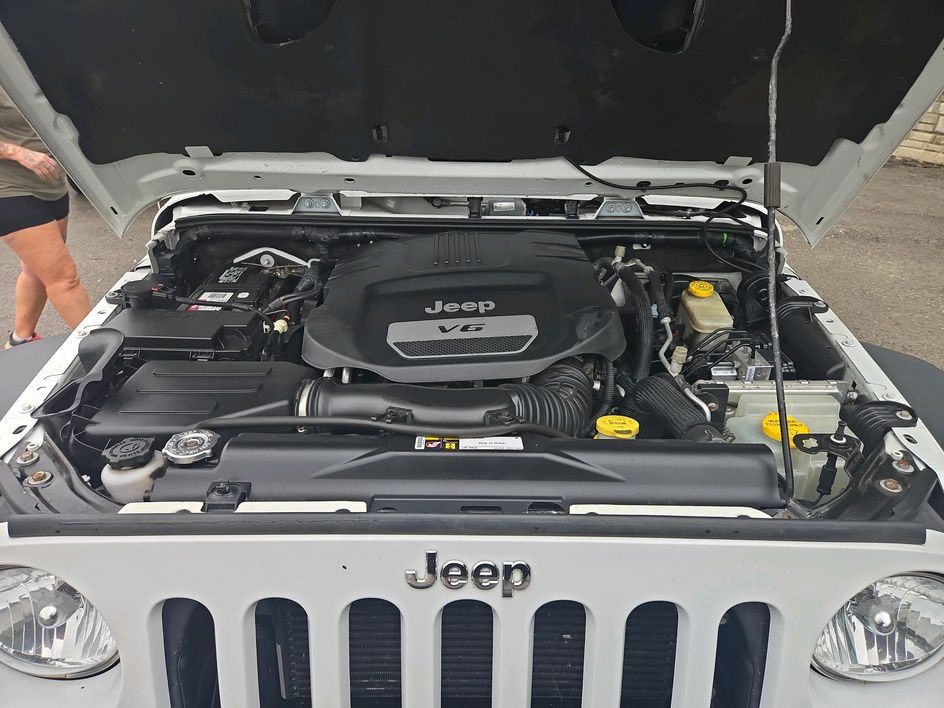 2015 Jeep Wrangler Unlimited Image 9