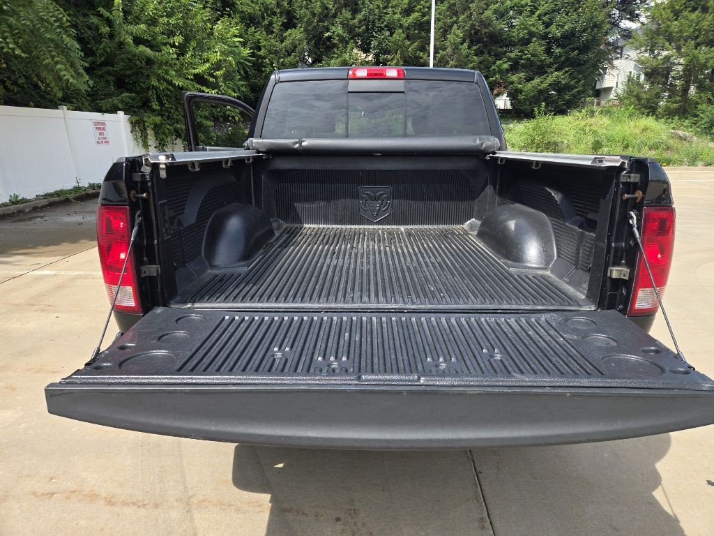 2014 RAM 1500 Image 9