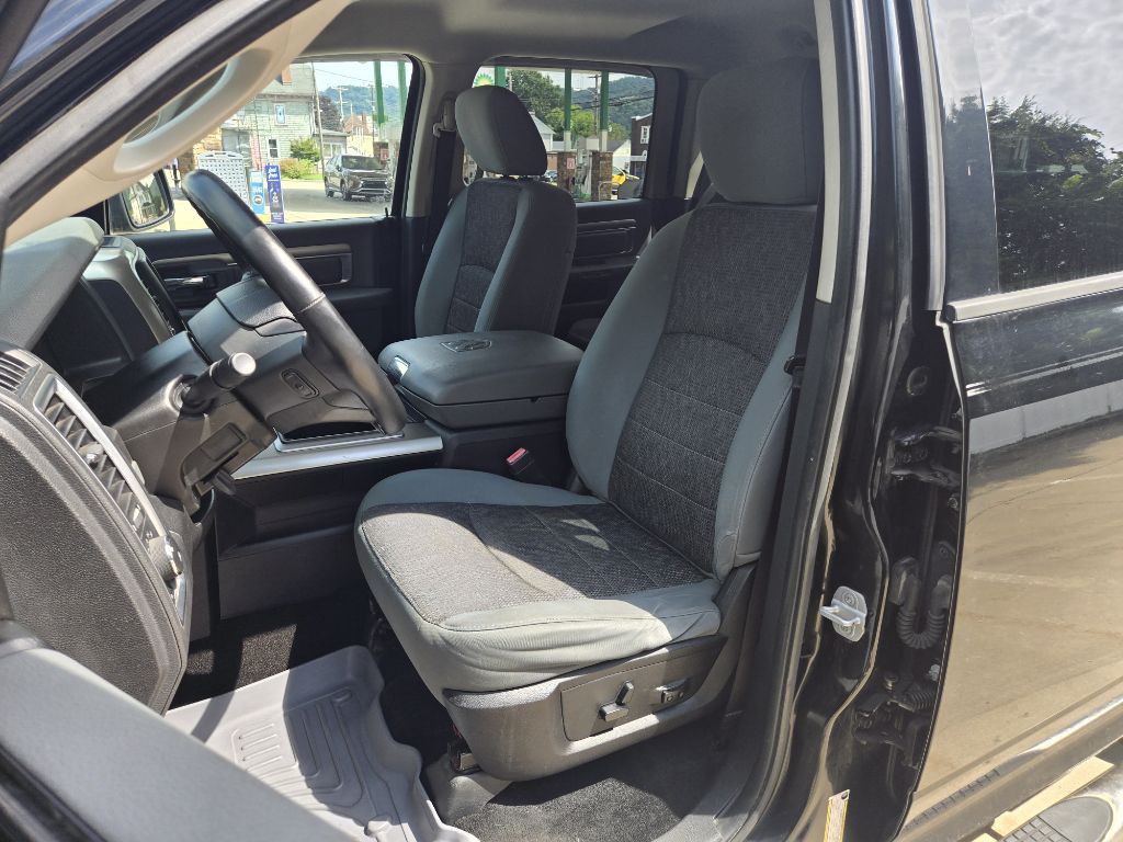 2014 RAM 1500 Image 11