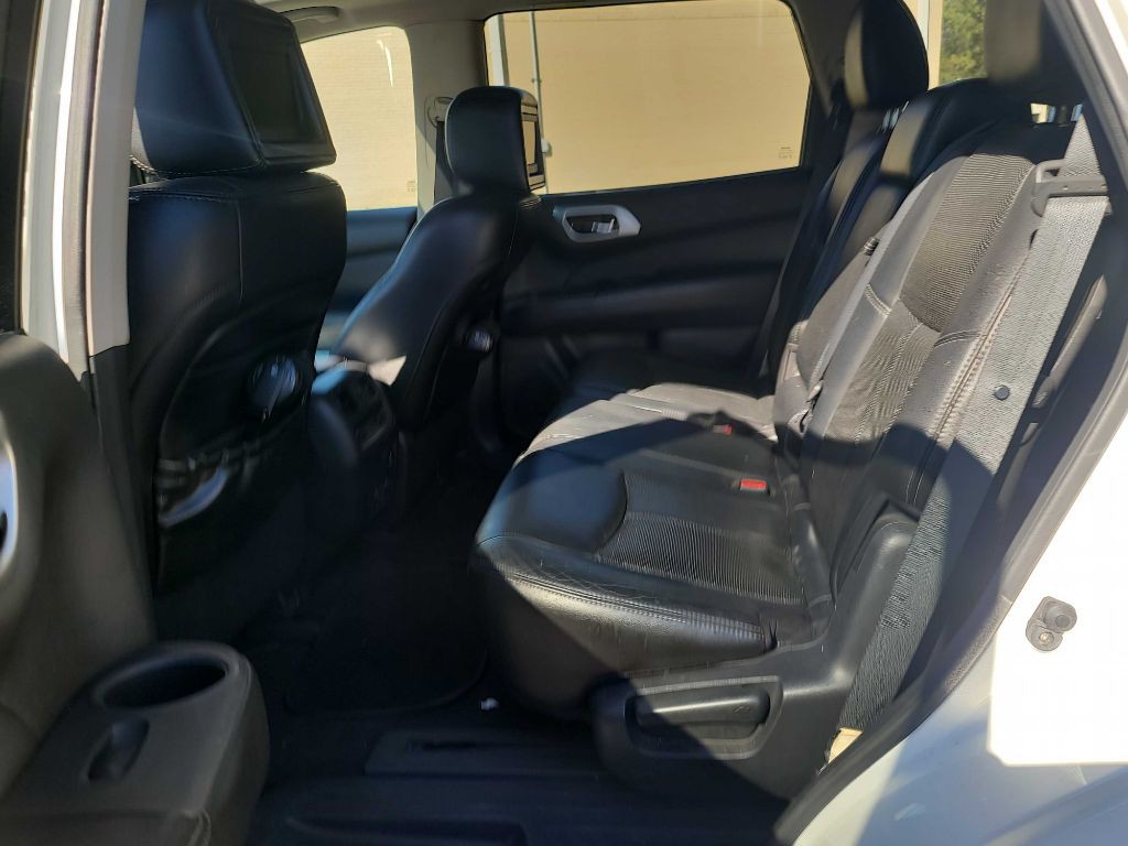 2013 Nissan Pathfinder Image 13
