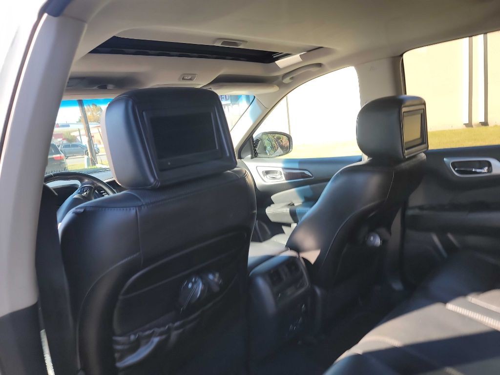 2013 Nissan Pathfinder Image 15