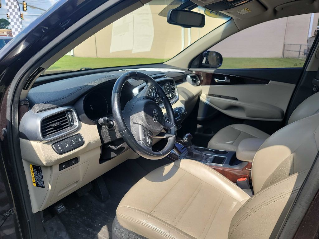 2016 Kia Sorento Image 7