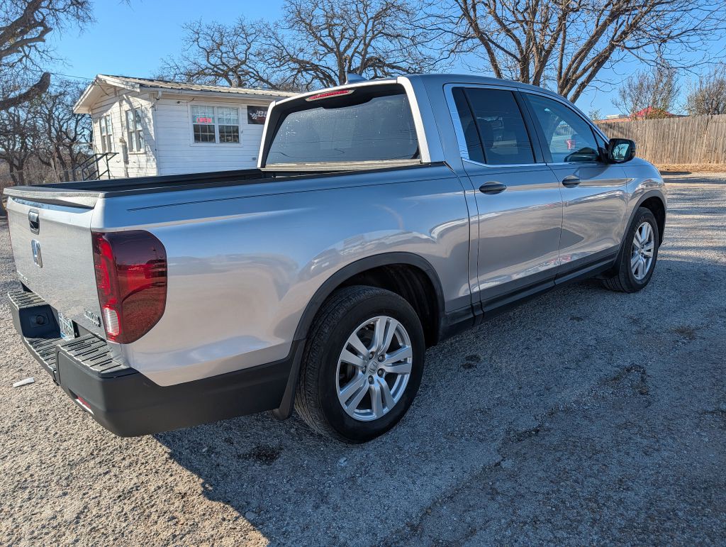 2019 Honda Ridgeline Image 3
