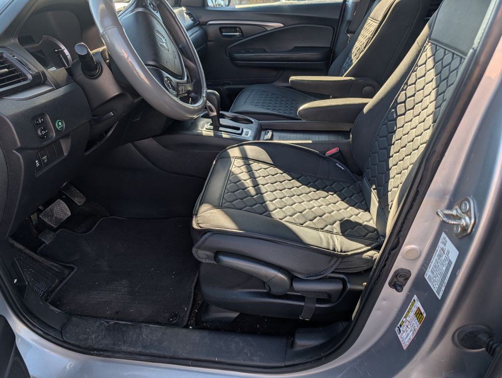 2019 Honda Ridgeline Image 8