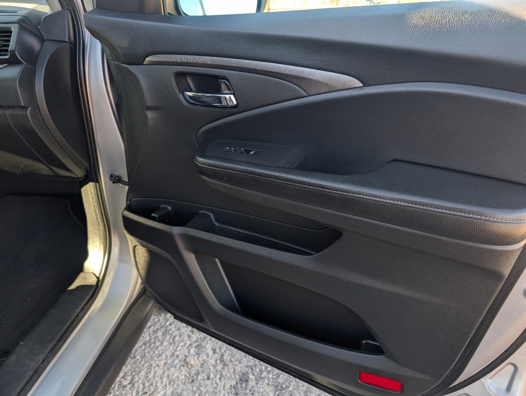 2019 Honda Ridgeline Image 11