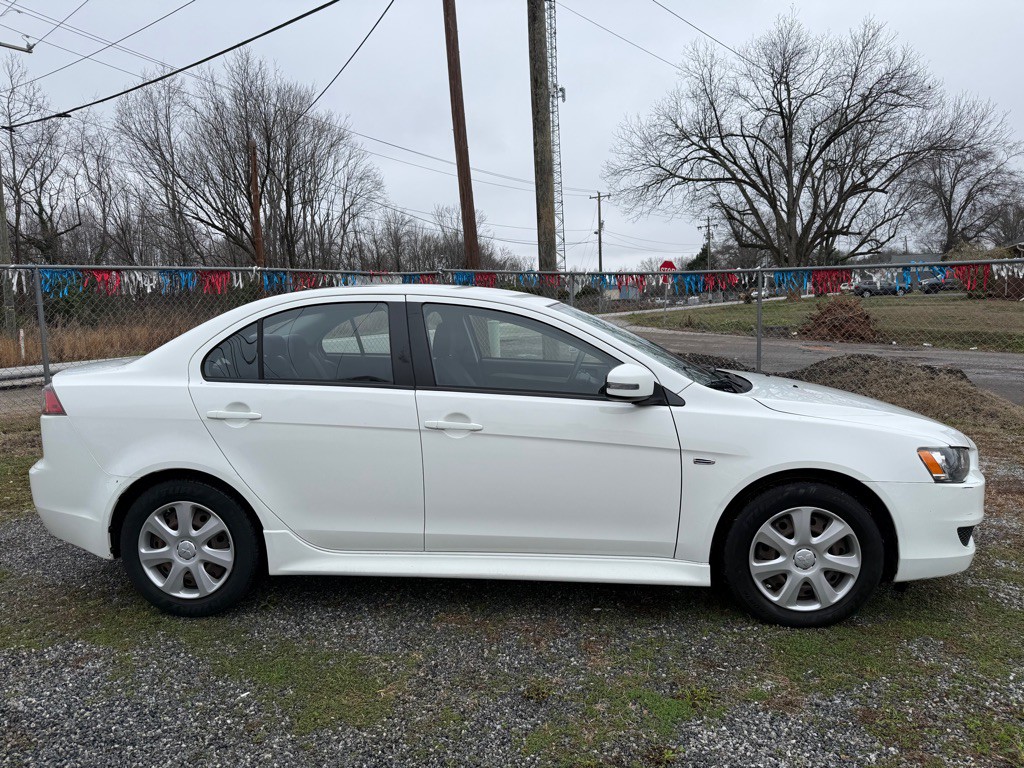 2015 Mitsubishi Lancer Image 5