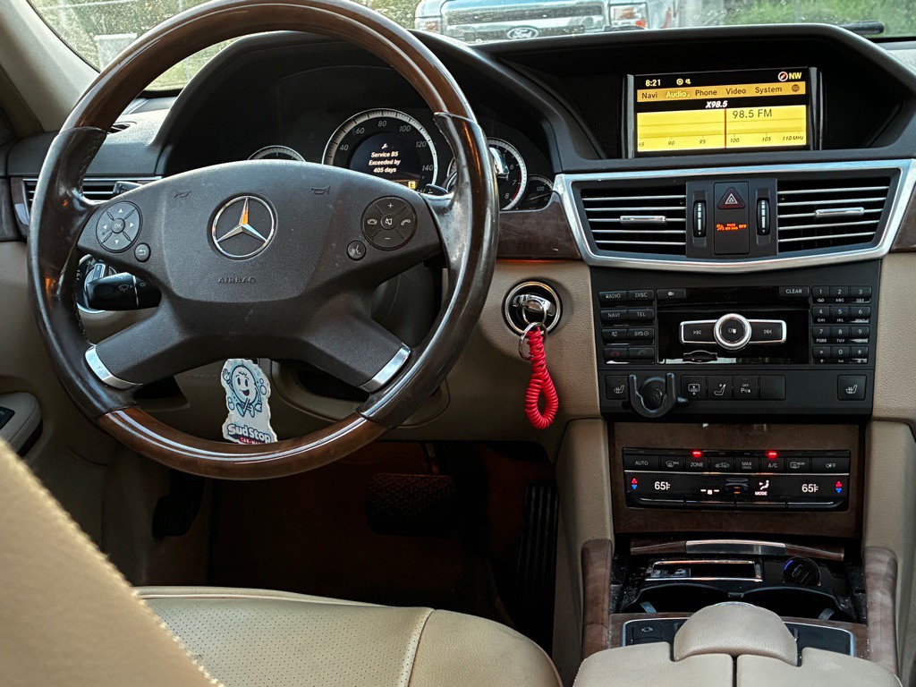 2012 Mercedes-Benz E-Class Image 10