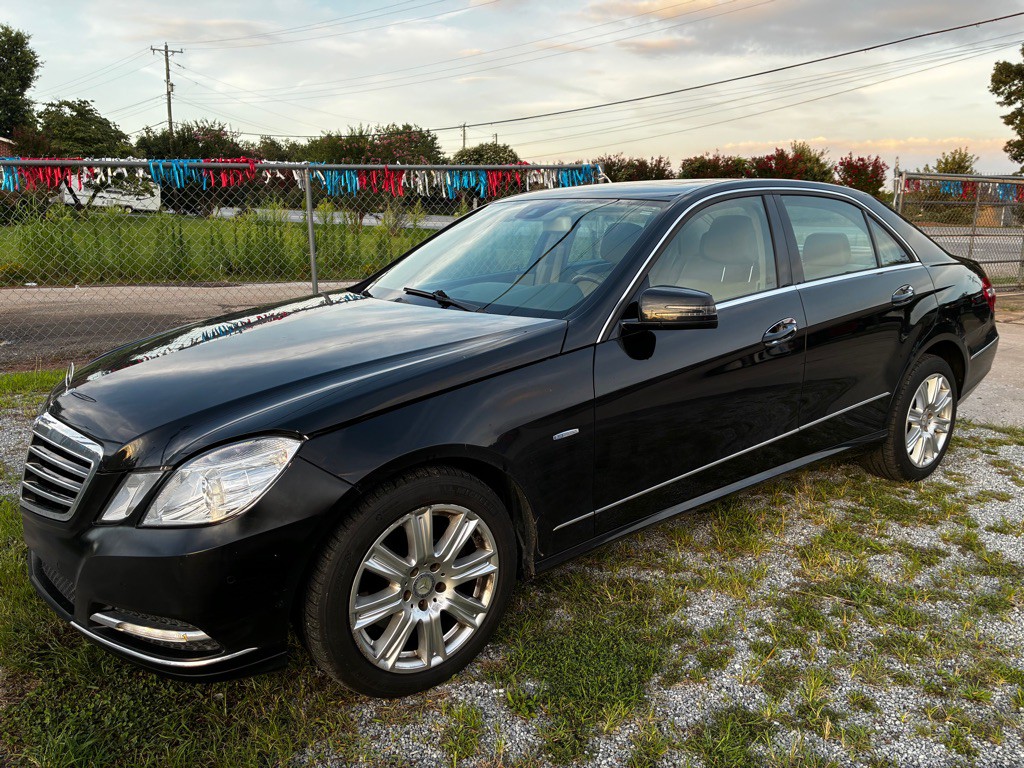 2012 Mercedes-Benz E-Class Image 12