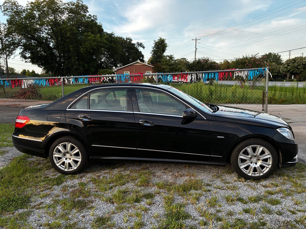 2012 Mercedes-Benz E-Class Image 15