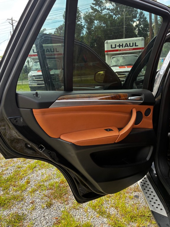 2010 BMW X5 Image 10