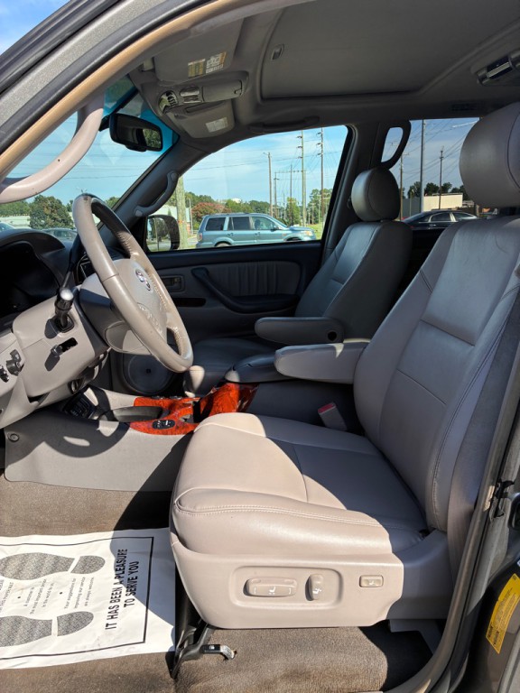 2007 Toyota Sequoia Image 8