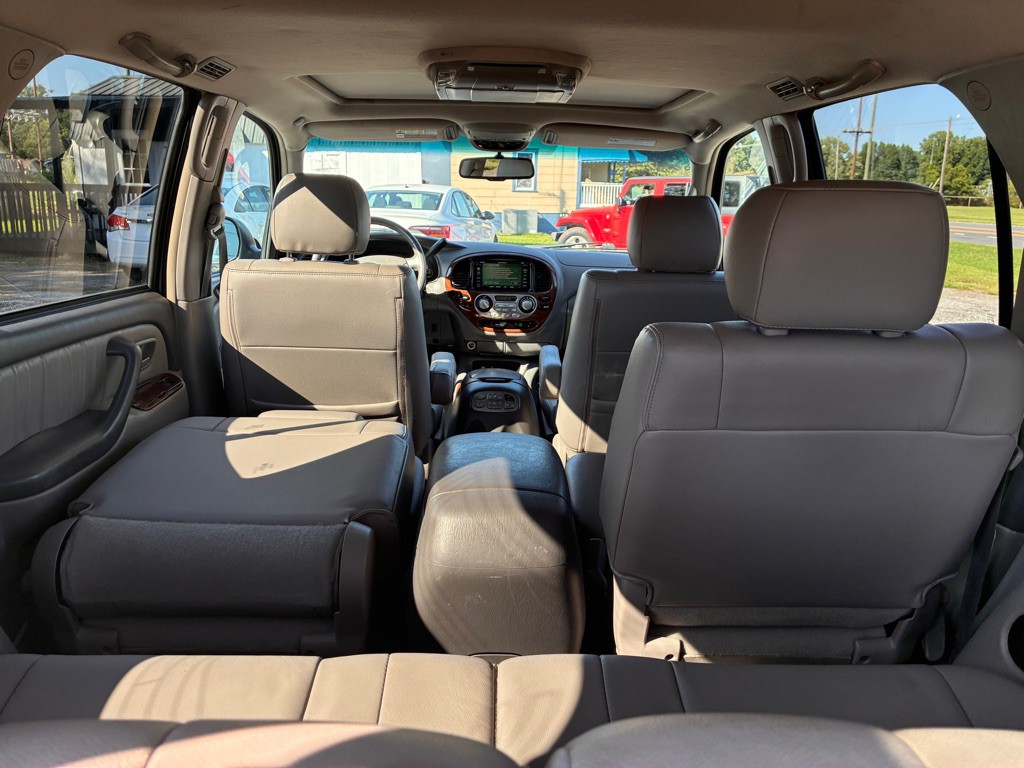 2007 Toyota Sequoia Image 12
