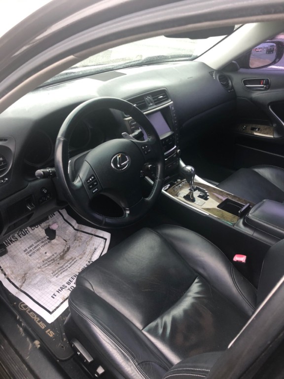 2009 Lexus IS Image 5