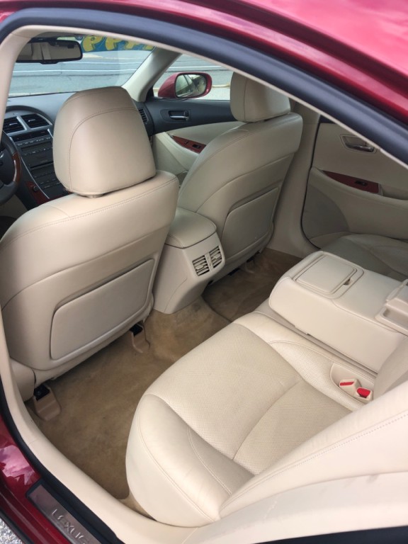 2012 Lexus ES Image 6