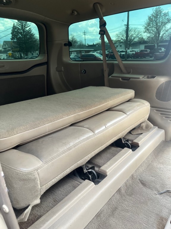 2002 Ford Excursion Image 8