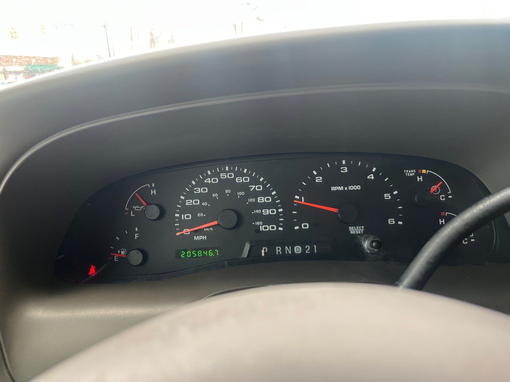 2002 Ford Excursion Image 11