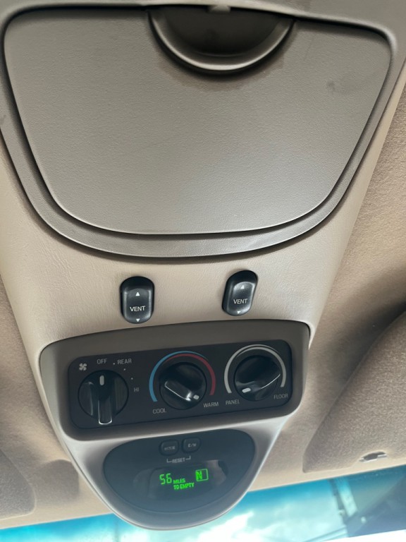 2002 Ford Excursion Image 15