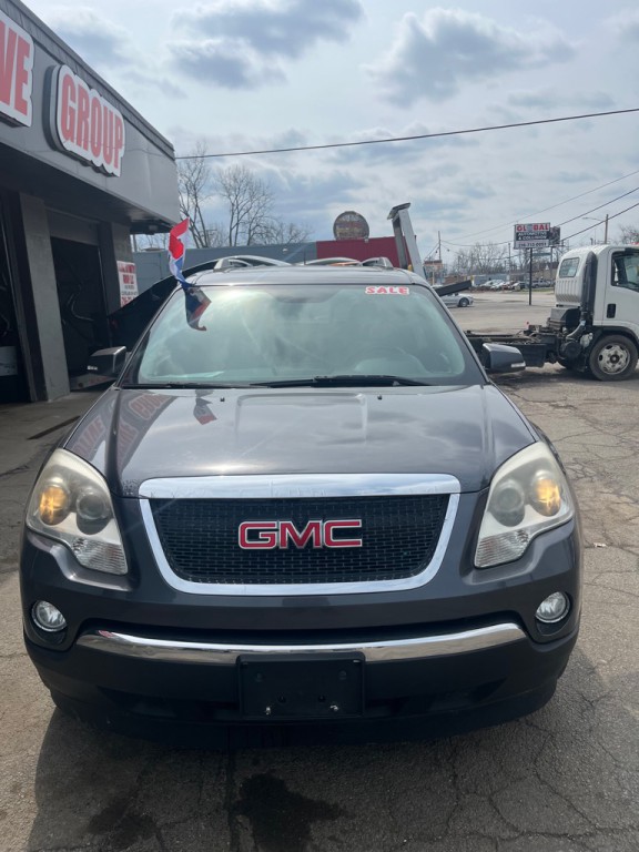 2011 GMC Acadia Image 2